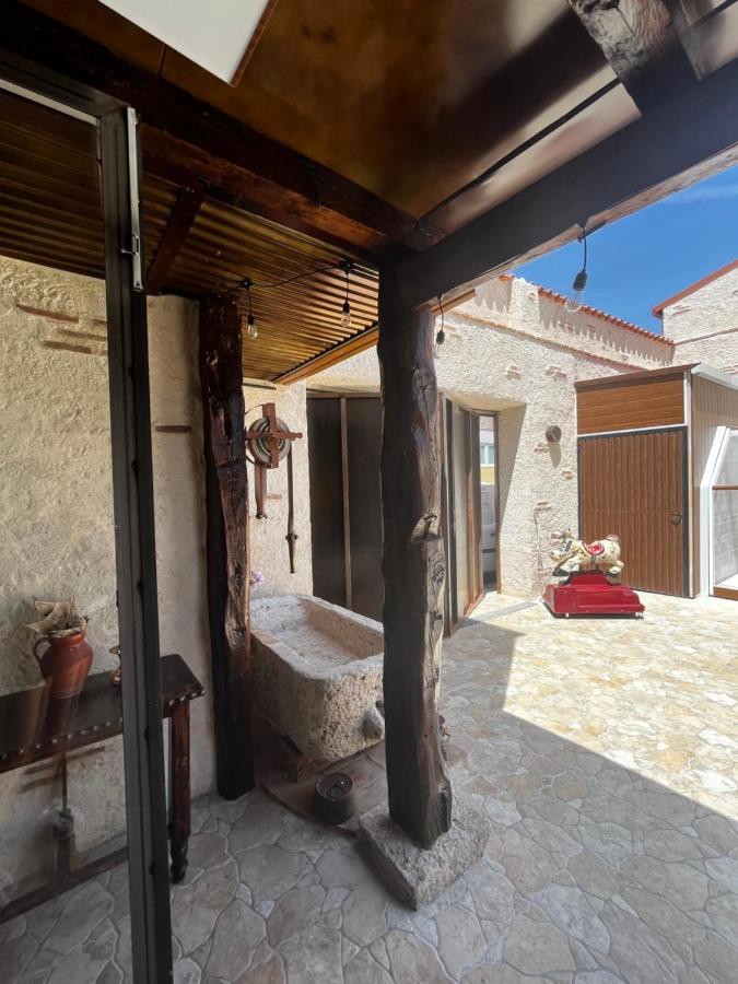 Casa Ruina Pension Nava del Rey Buitenkant foto