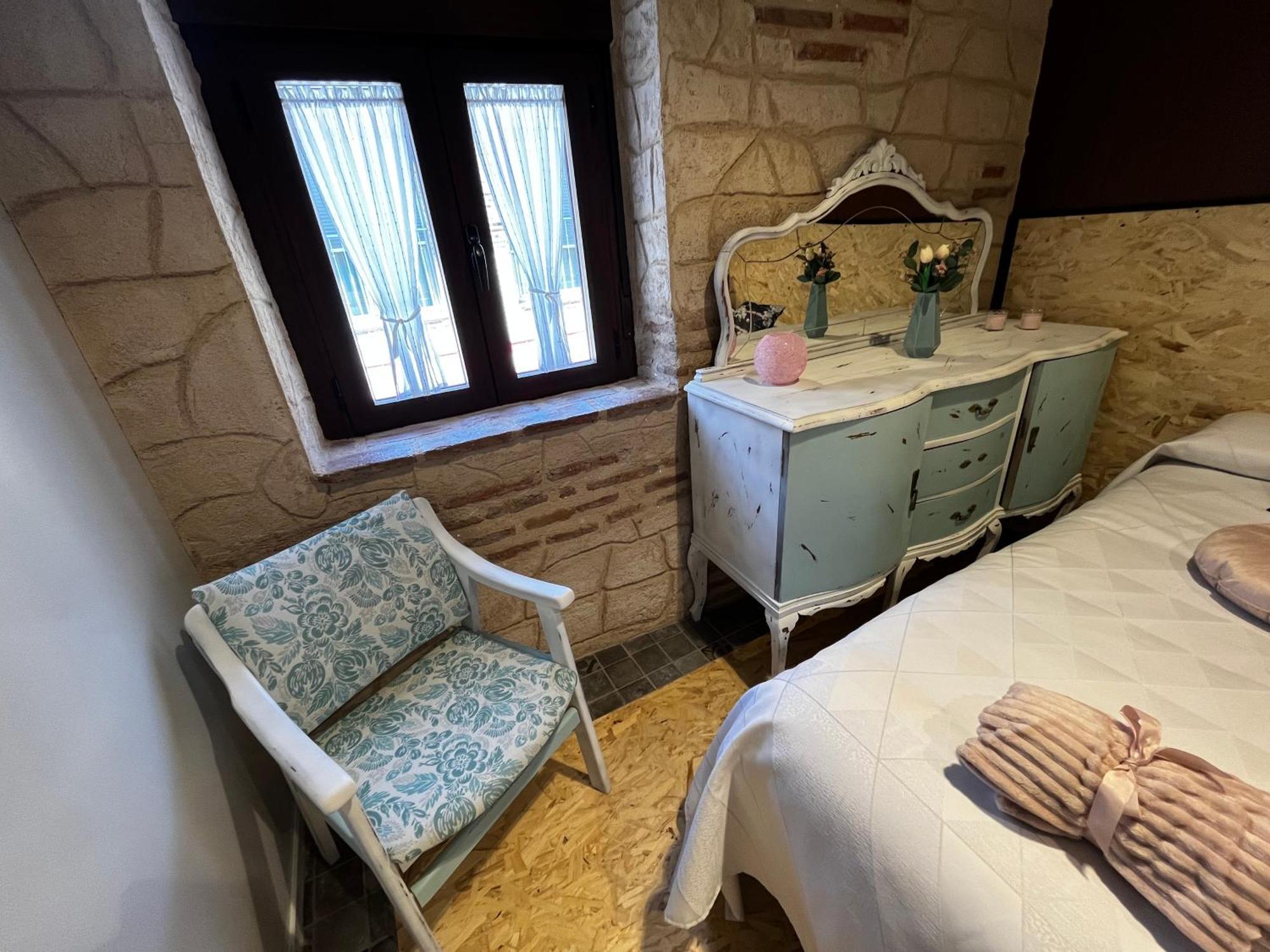 Casa Ruina Pension Nava del Rey Buitenkant foto